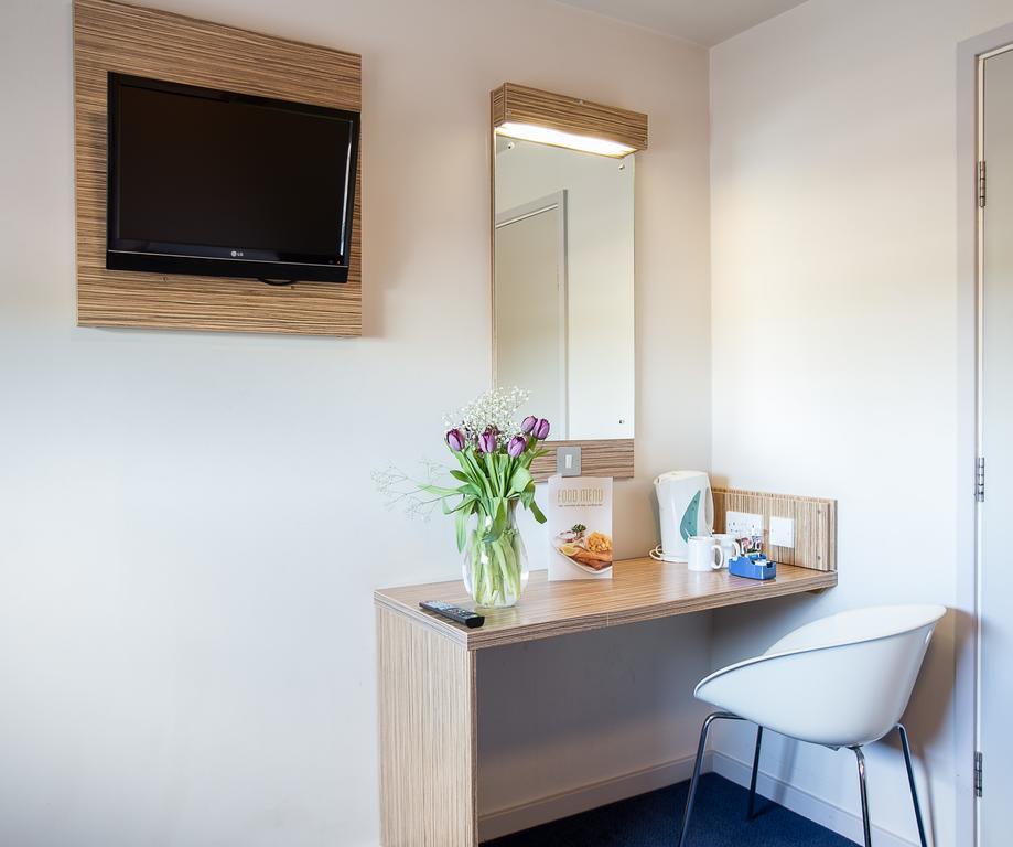 Redwings Lodge Wolverhampton Central Экстерьер фото