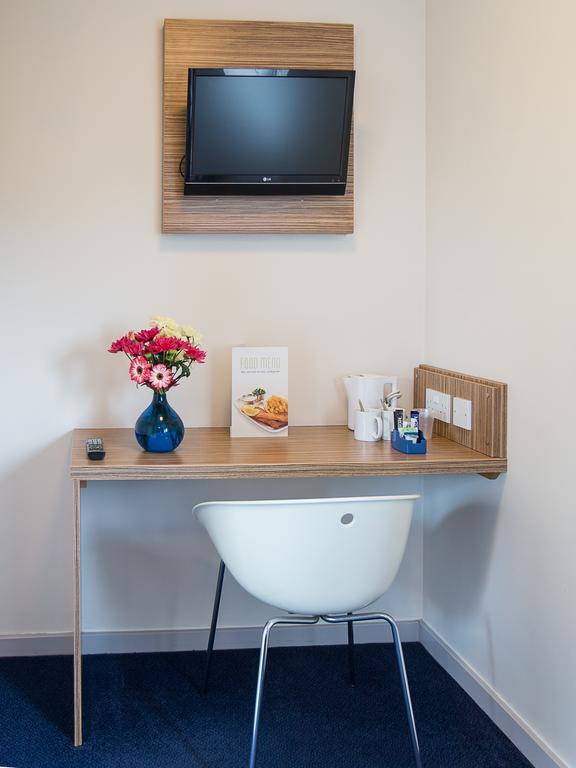 Redwings Lodge Wolverhampton Central Экстерьер фото