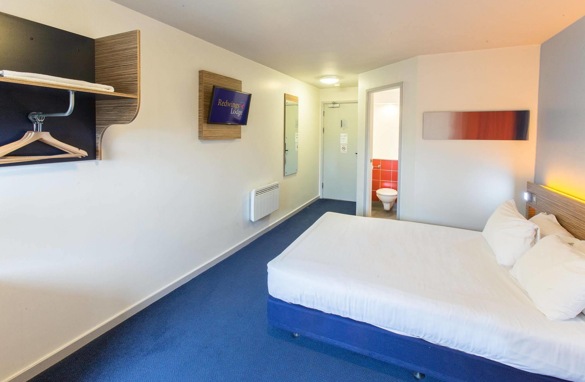 Redwings Lodge Wolverhampton Central Экстерьер фото